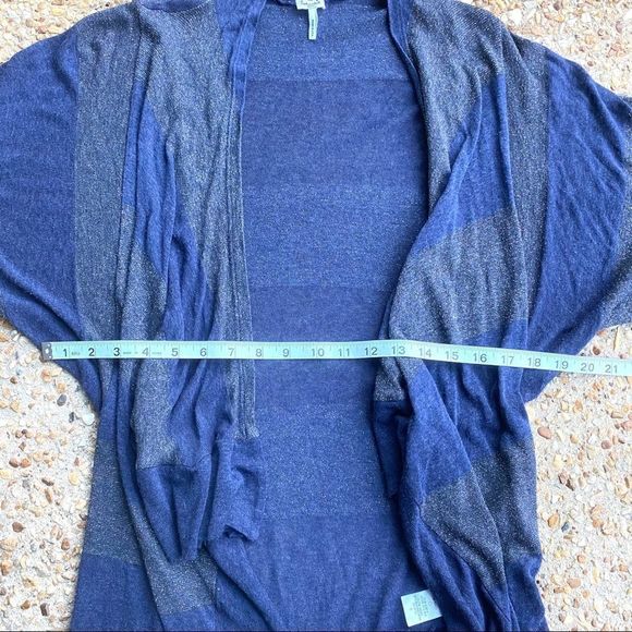 Splendid Blue Striped Metallic Waterfall Cardigan Size S - Picture 4 of 7
